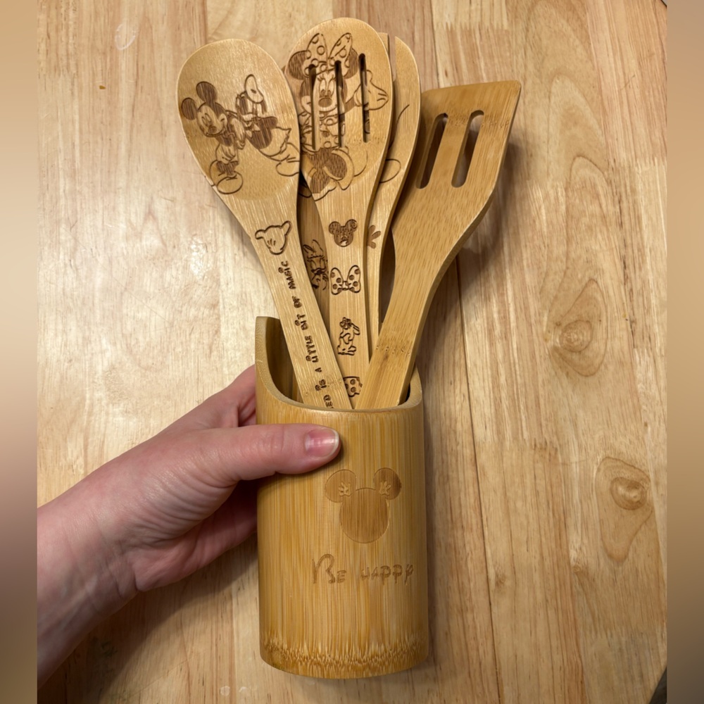 NWOT Disney Bamboo Utensil Set with Cartoon Characters